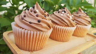 Authentique recette de cupcakes ultra moelleux😋 [upl. by Bezanson]